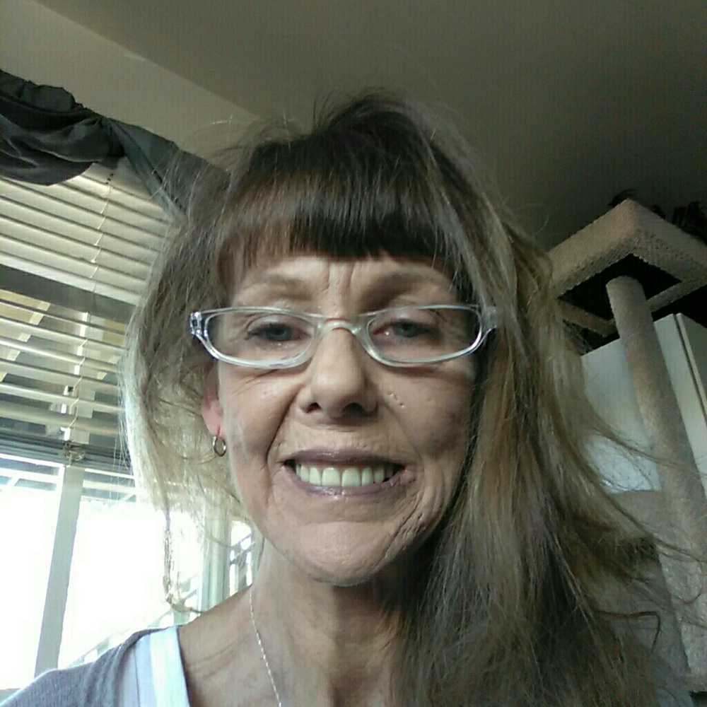 Meet your Posher, Julie